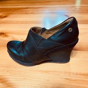 Mozo Black Wedge Shoes